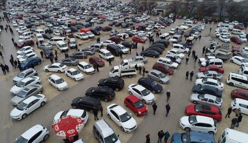 Otomobil piyasasında fiyatlar düşüyor
